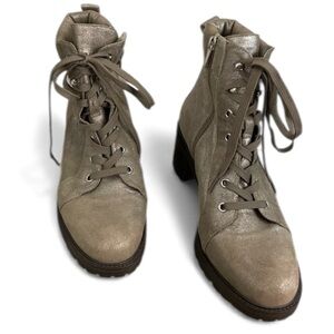 Vince Camuto Leather Metallic Boots Women’s 9 Lace‎ Up Ankle
